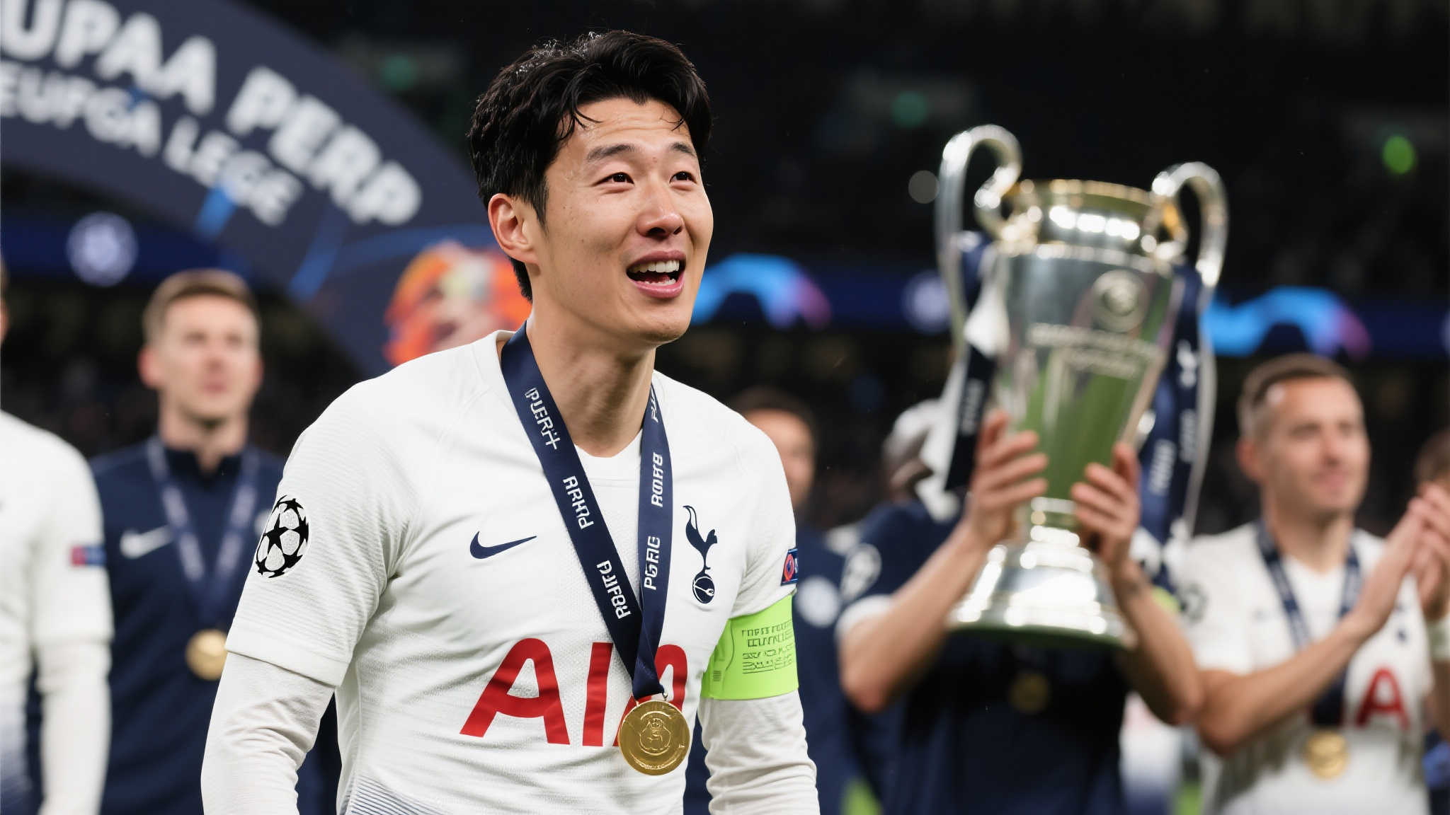 孙兴慜：热刺十年征程接近完美，渴望欧联杯冠军圆梦